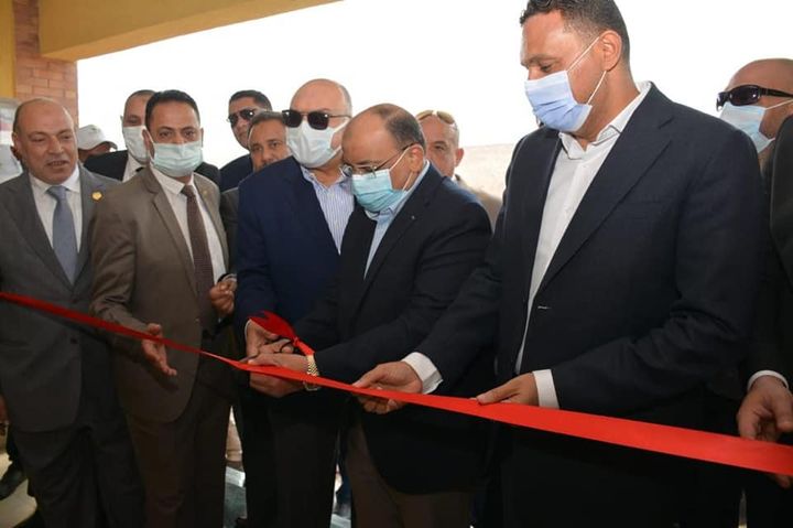 وزارة التنمية المحلية: وزير التنمية المحلية ومحافظ الدقهلية يفتتحان المدفن الصحى الآمن 79292