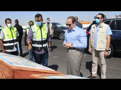 الرئيس عبد الفتاح السيسي يتفقد أعمال تطوير الطرق والمحاور الجديدة بالقاهرة الكبرى hqdefau 132