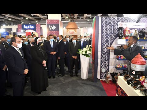 الرئيس عبد الفتاح السيسي يتفقد معرض تراثنا للحرف اليدوية والمنتجات التراثية hqdefaul 73