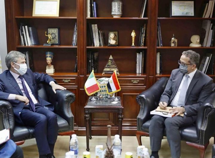 وزارة السياحة والآثار: 8 نوفمبر 2021 - وزير السياحة والآثار يلتقي مع سفير دولة إيطاليا 24160
