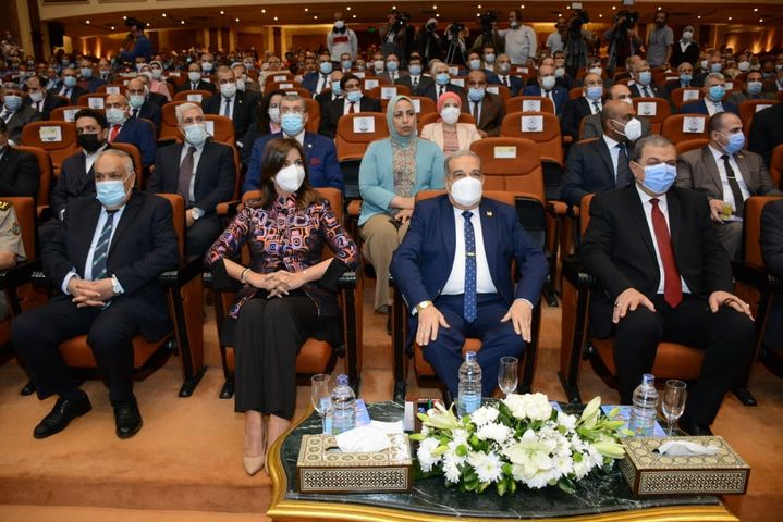 وزارة الدولة للإنتاج الحربي: وزارة الإنتاج الحربي تحتفل بعيدها السابع والستين القاهرة: 1 96186