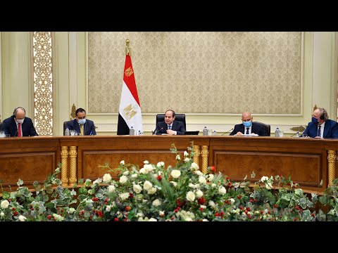 الرئيس عبد الفتاح السيسي يشارك في المائدة المستديرة لمؤتمر النقل الذكي hqdefaul 51