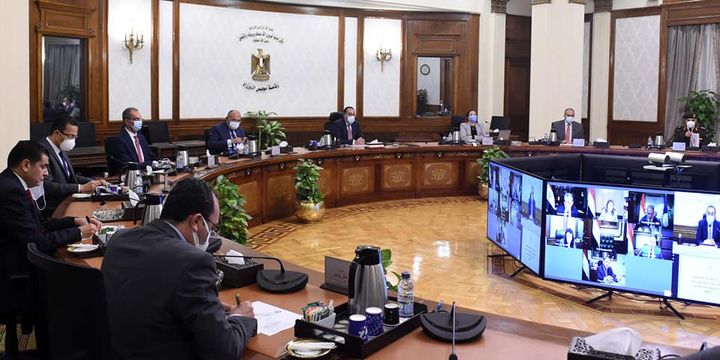 رئيس الوزراء يترأس الاجتماع الأول للجنة العليا المعنية بالتحضير لاستضافة مصر لمؤتمر الأطراف الـ 27 لتغير 49918