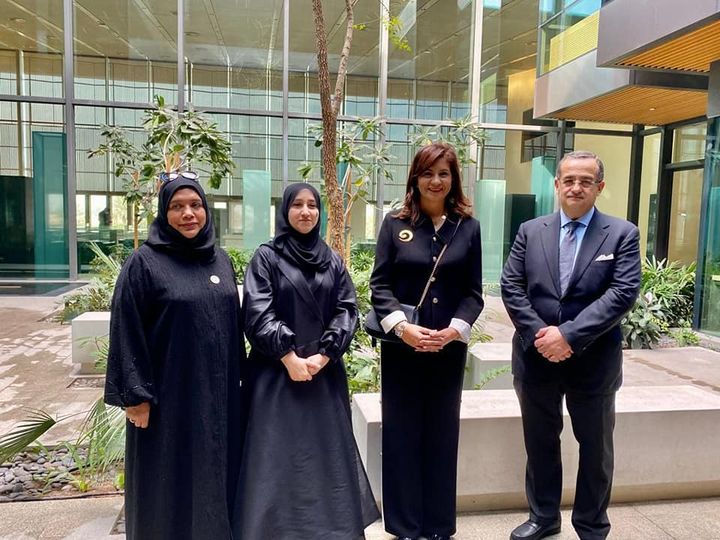 وزيرة الهجرة تزور بيت الحكمة بالشارقة لتبادل المعارف في إطار تنفيذ مبادرة اتكلم عربي 64036