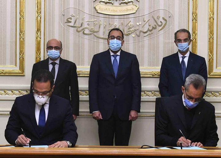 رئيس الوزراء يشهد توقيع بروتوكول تعاون لتنفيذ مشروع ميكنة الدورة التشريعية شهد الدكتور مصطفى مدبولي، رئيس 15015