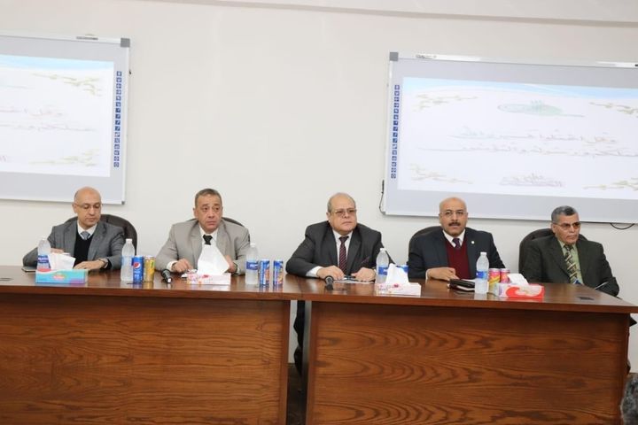 وزير التعليم العالي يستعرض تقريرًا حول دور جامعة الدلتا التكنولوجية في تنمية قدرات ومهارات الطلاب استعرض 22628