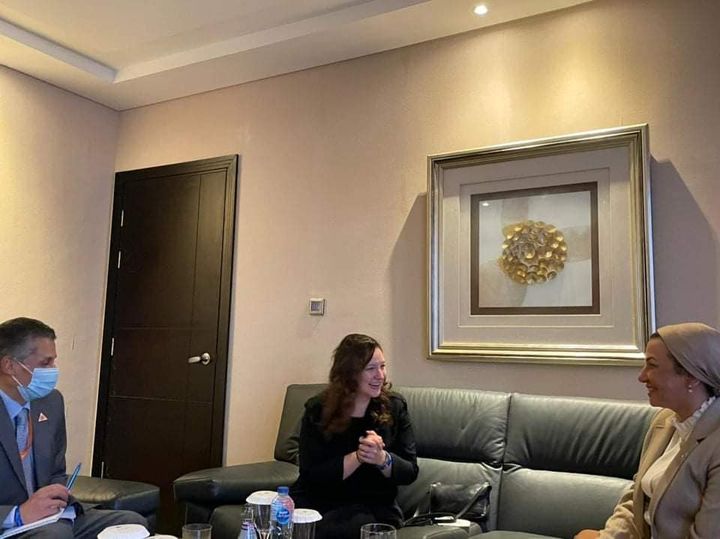 على هامش مشاركتها في منتدى الشباب: وزيرة البيئة تناقش مع ممثلي برنامج الأمم المتحدة الإنمائى التعاون في ملف 23511