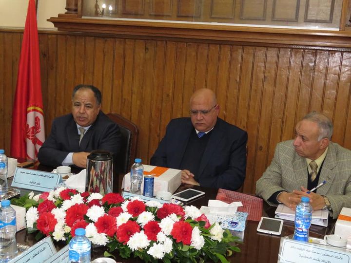 وزارة المالية: «تجارة القاهرة» تكرم وزير المالية 29479