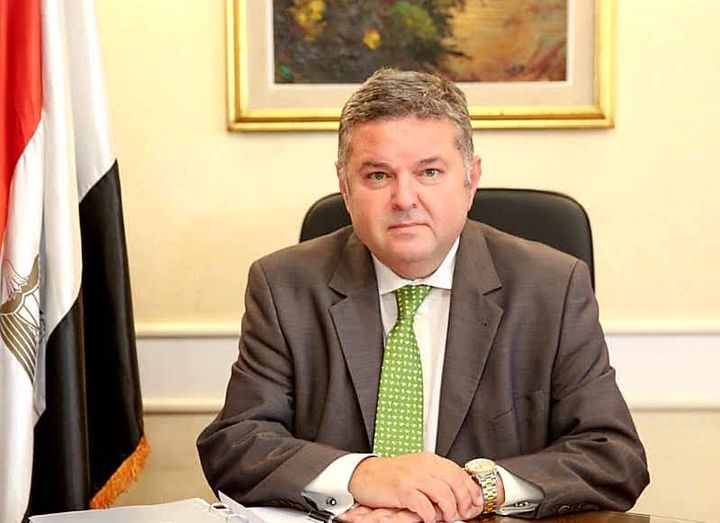 وزارة قطاع الأعمال العام: وزير قطاع الأعمال العام يستعرض التقرير النهائي لمنظومة تداول القطن 71899