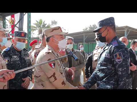 الفريق أسامة عسكررئيس أركان حرب القوات المسلحة يتفقد الكلية الحربية ويلتقى بالطلبة المستجدين وأسرهم hqdefaul 89