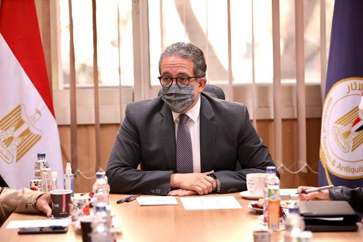 وزارة السياحة والآثار: ٢ فبراير ٢٠٢٢ - وزير السياحة والآثار يتابع الموقف التنفيذي لتشغيل 26347 1