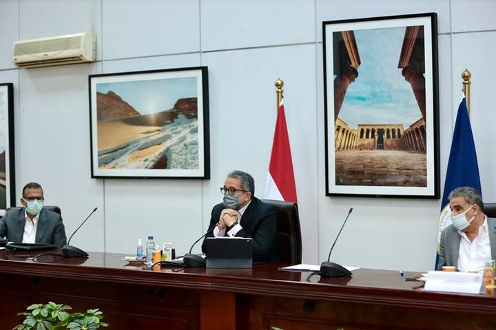 وزارة السياحة والآثار: ٢٧ فبراير ٢٠٢٢ - وزير السياحة والآثار يعقد اجتماعاً لمتابعة تداعيات 27194