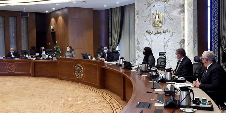 بمقر مجلس الوزراء بالعاصمة الإدارية الجديدة: رئيس الوزراء يعقد اجتماعاً لمتابعة مستجدات التحضير 34660
