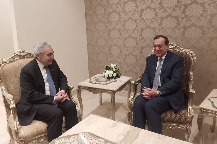 وزارة البترول والثروة المعدنية: على هامش مؤتمر ايجبس ٢٠٢٢ ، عقد المهندس طارق الملا وزير 40740