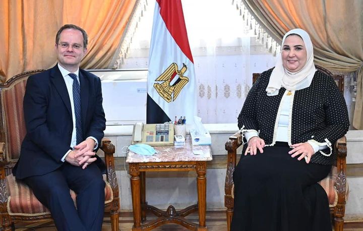 وزارة التضامن الاجتماعي: القباج تستقبل السفير البريطاني بالقاهرة بهدف تعزيز التعاون في 45907