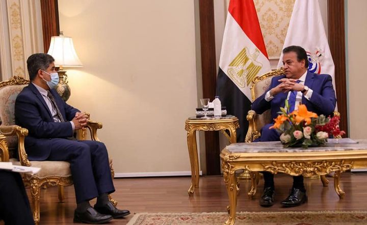 وزارة الصحة والسكان: وزير التعليم العالي والقائم بعمل وزير الصحة يستقبل مدير منظمة الصحة 46880