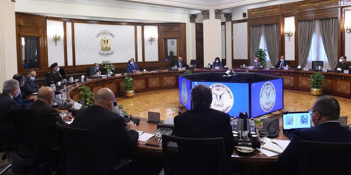 رئيس الوزراء يتابع الموقف التنفيذي للمشروعات التى يتم تنفيذها فى المبادرة الرئاسية حياة كريمة عقد 53900