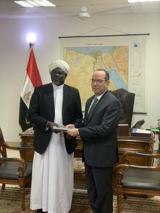 السفير المصري في جوبا يستقبل الأمين العام للمجلس الإسلامي بجنوب السودان ***** استقبل السفير معتز مصطفى عبد 53935