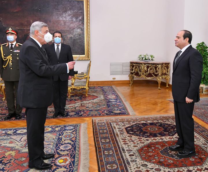 شهد السيد الرئيس عبد الفتاح السيسي صباح اليوم أداء حلف اليمين للمستشار بولس فهمي رئيساً للمحكمة الدستورية 56065