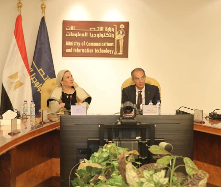 وزيرا البيئة والاتصالات وتكنولوجيا المعلومات يناقشان الاستعدادات التكنولوجية لاستضافة مصر لقمة التغير 65991