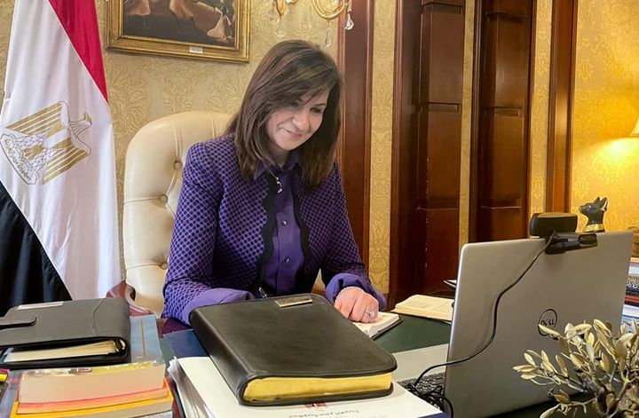 وزيرة الهجرة تعقد لقاء مع عدد من الشباب المصري بألمانيا لاستعراض برنامج أصلي مصري للحفاظ على اللغة العربية 67999