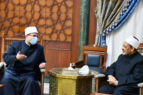 وزارة الأوقاف: تقديرًا لدور الأزهر الشريف وإمامه وزير الأوقاف على رأس وفد من وزراء الشئون 71780