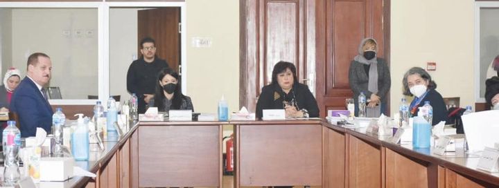 وزارة الثقافة: * وزيرة الثقافة ترأس الجلسة الأولى لاجتماع مجلس امناء المركز القومى للترجمة 86322
