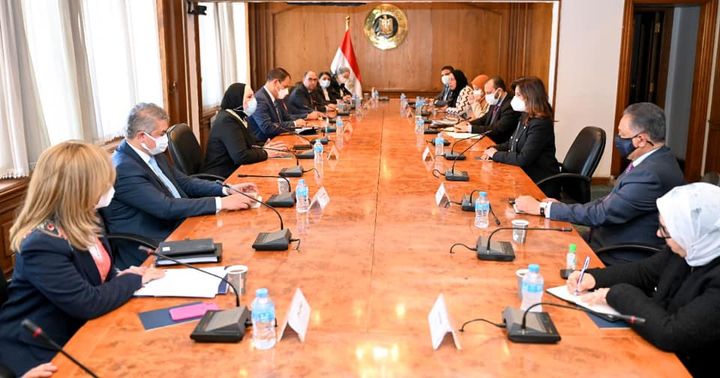 وزيرة الهجرة تبحث مع وزيرة التجارة والصناعة استعدادات عقد مؤتمر مصر تستطيع بالصناعة …… نبيلة مكرم: 94841