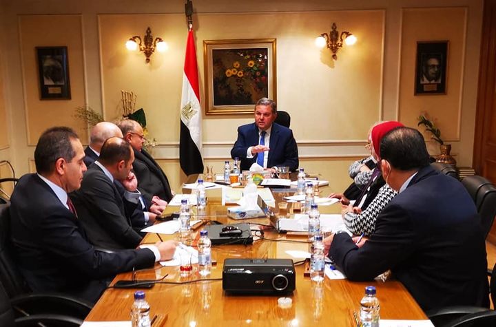 وزارة قطاع الأعمال العام: وزير قطاع الأعمال العام يجتمع بمجلس الإدارة الجديد لشركة مصر لتجارة 95313
