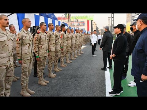 الرئيس عبد الفتاح السيسي يقوم بجولة تفقدية لمقر الكلية الحربية hqdefau 164