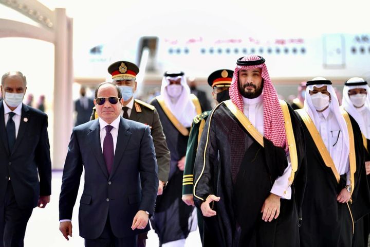 سمو الأمير محمد بن سلمان بن عبد العزيز ولي عهد المملكة العربية السعودية يستقبل السيد الرئيس عبد الفتاح السيسي 37418