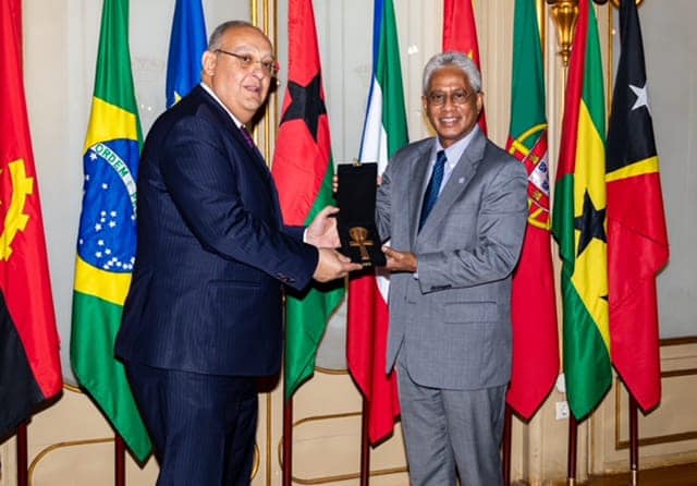 السفير المصري بالبرتغال يبحث أوجه التعاون بين مصر و تجمع الدول الناطقة بالبرتغالية CPLP التقى السفير 61007