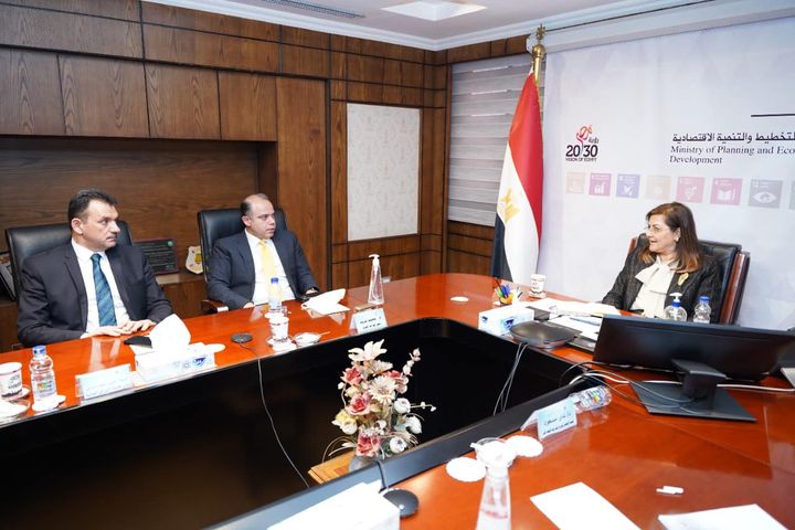 وزيرة التخطيط والتنمية الاقتصادية تستقبل رئيس البورصة المصرية ورئيس هيئة الأوراق المالية العراقية لمناقشة 69413