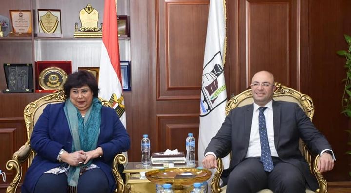 وزارة الثقافة: وزيرة الثقافة تلتقى محافظ بنى سويف لبحث تنفيذ عدد من الفعاليات والأنشطة 97022