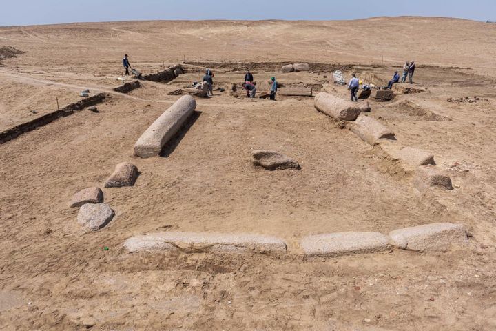 - الكشف عن بقايا معبد زيوس كاسيوس بموقع تل الفرما بمنطقة آثار شمال سيناء نجحت البعثة الأثرية المصرية 12137