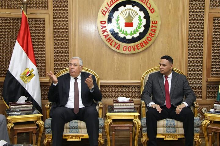 وزارة الزراعة واستصلاح الأراضي: وزير الزراعة يلتقى محافظ الدقهلية في مستهل زيارته لتفقد عدد 21424