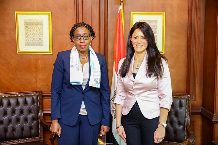 278208977_379123370924756_80032450546389