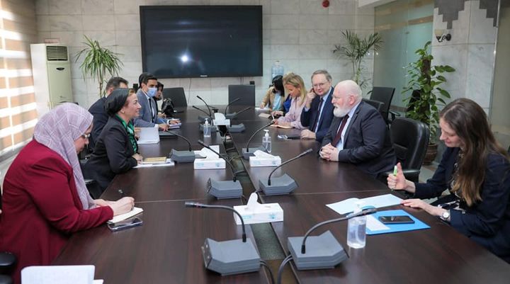 وزارة البيئة: وزيرة البيئة تناقش مع مفوض الصفقة الأوروبية الخضراء بالمفوضية الأوروبية الطريق 53685