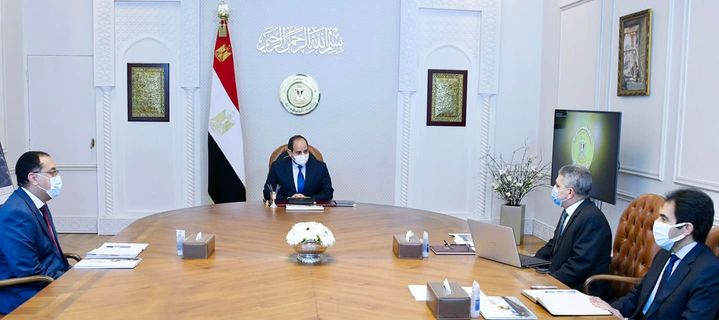 اجتمع السيد الرئيس عبد الفتاح السيسي اليوم مع الدكتور مصطفى مدبولي، رئيس مجلس الوزراء، والفريق أسامة ربيع 61355