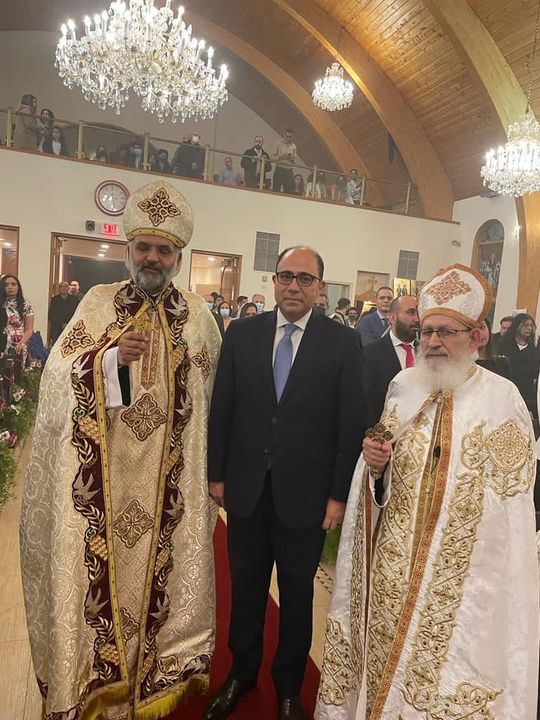 سفير مصر فى كندا يشارك في قداس عيد القيامة وينقل تهنئة رئيس الجمهورية إلى أقباط المهجر ــ 69774