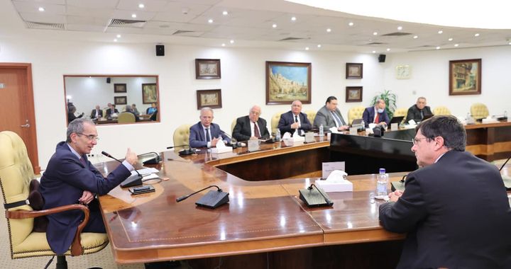 الدكتور/ عمرو طلعت وزير الاتصالات وتكنولوجيا المعلومات يبحث مع شركة إس 40208