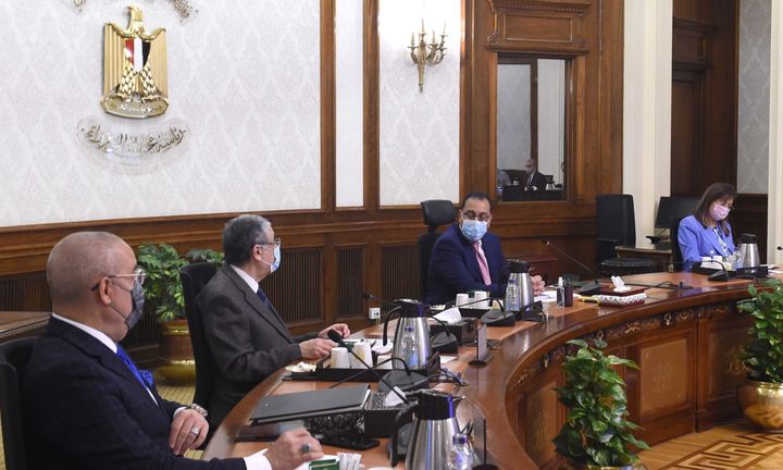 رئيس الوزراء يتابع خطط التوسع في إقامة مشروعات تحلية مياه البحر مدبولي: نحرص على تحقيق مشاركة فاعلة للقطاع 46020