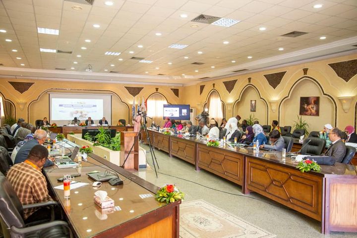 وزارة الموارد المائية والري: - بالتعاون بين وزارة الري ومجلس وزراء المياه الأفارقة 46360