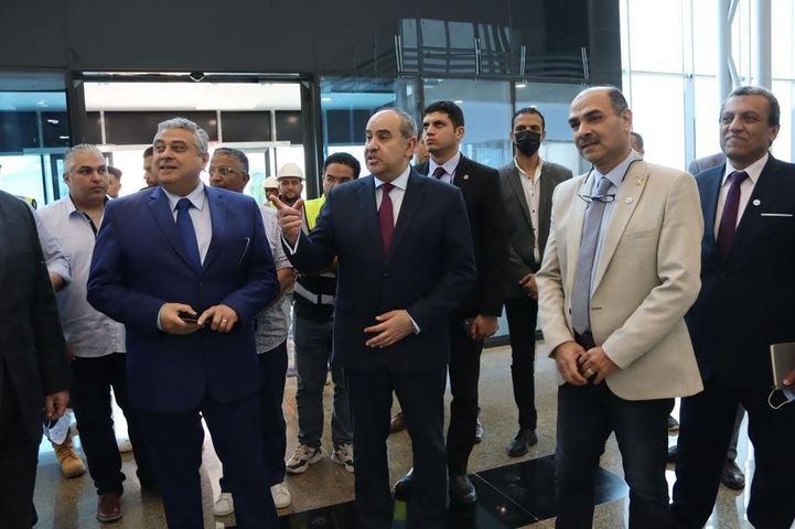 وزارة الطيران المدني: وزير الطيران يتفقد المراحل النهائية لمشروع تطوير مطار سفنكس القاهرة 49497
