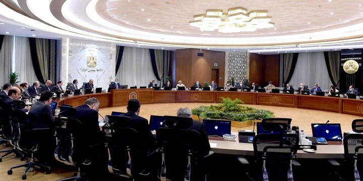 بمقر الحكومة في العاصمة الإدارية الجديدة: رئيس الوزراء يترأس الاجتماع السابع للجنة العليا المعنية 58994
