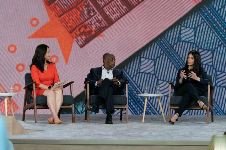 وزارة التعاون الدولي: خلال مشاركتها في فعاليات قمة Google Zeitgeist بالمملكة المتحدة د 62885