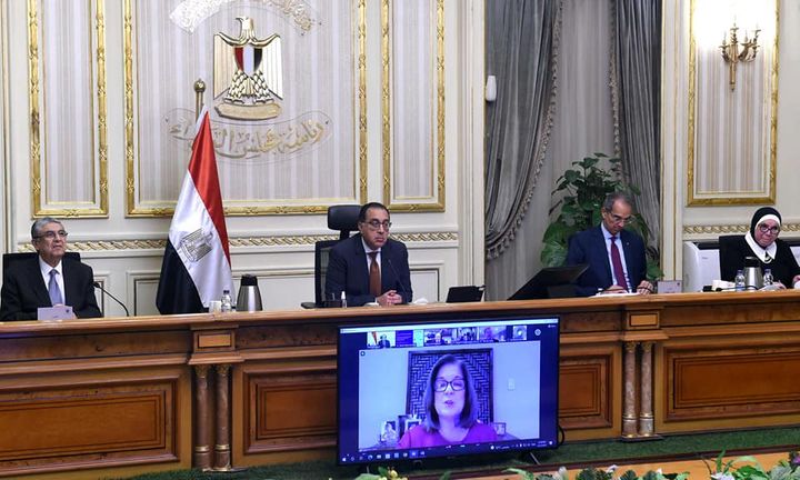 رئيس الوزراء يشارك في اجتماع المائدة المستديرة الافتراضية للرؤساء التنفيذيين بمجلس الأعمال المصري – 68324