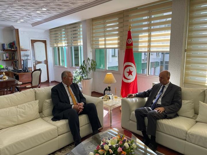 وزارة الزراعة واستصلاح الأراضي: وزير الزراعة يبحث مع وزير الفلاحة التونسي التعاون بين البلدين 73514