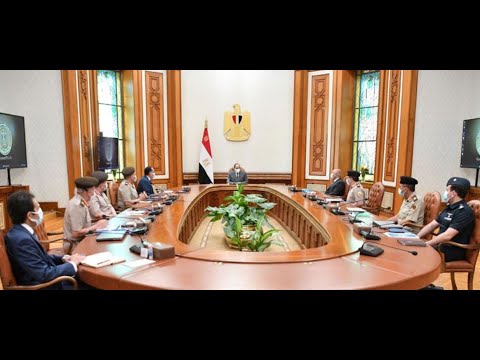 السيد الرئيس يتابع الموقف التنفيذي لعدد من المشروعات القومية للإنتاج الزراعي hqdefaul 44