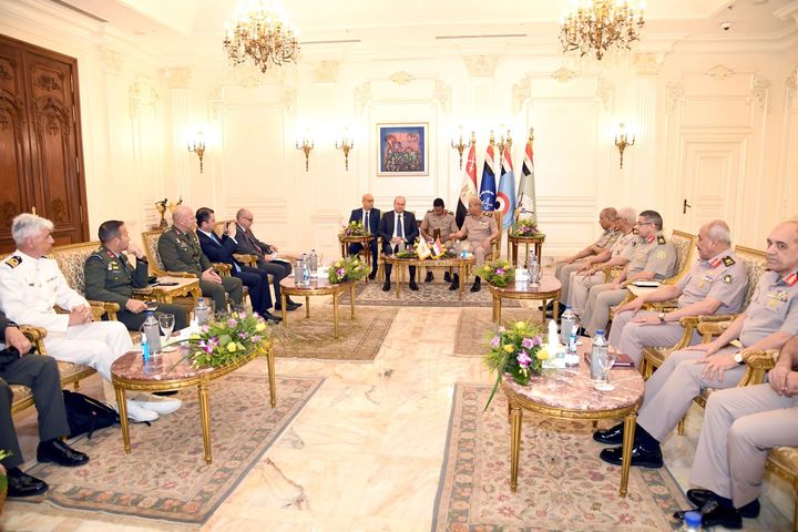 المتحدث العسكرى : إجتماع ثلاثى لوزراء دفاع مصر وقبرص واليونان لبحث علاقات التعاون العسكرى المشترك 28993